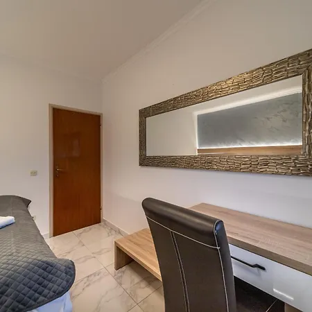 아파트 With Swimming Pool Kampor, Rab - 23600 *